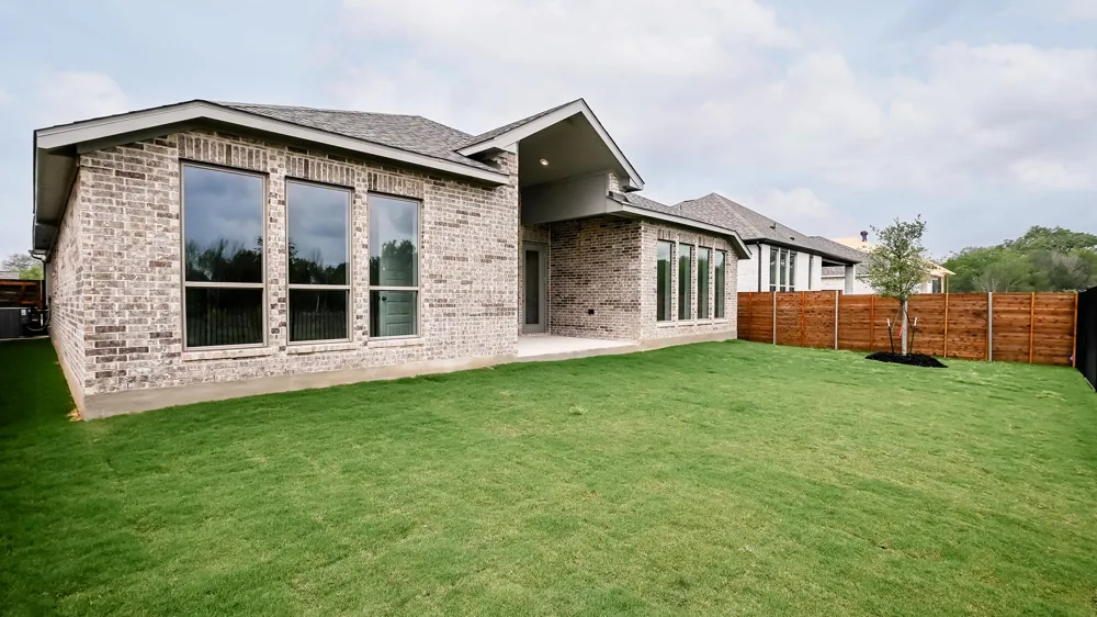 242 Melody Road Lockhart, TX 78644
