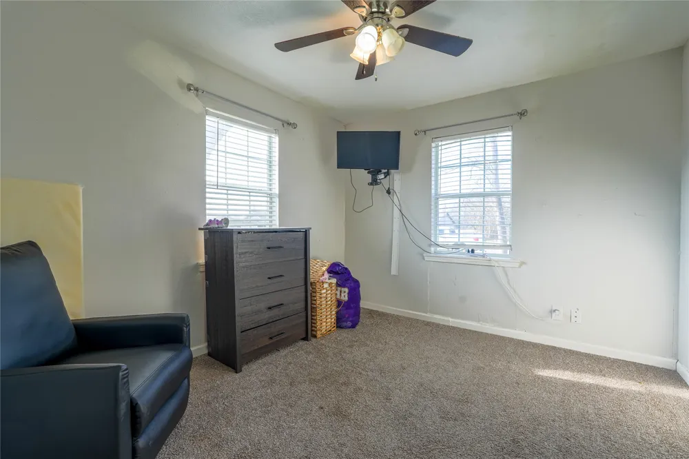 200 W Greenbriar Street Robinson, TX 76706