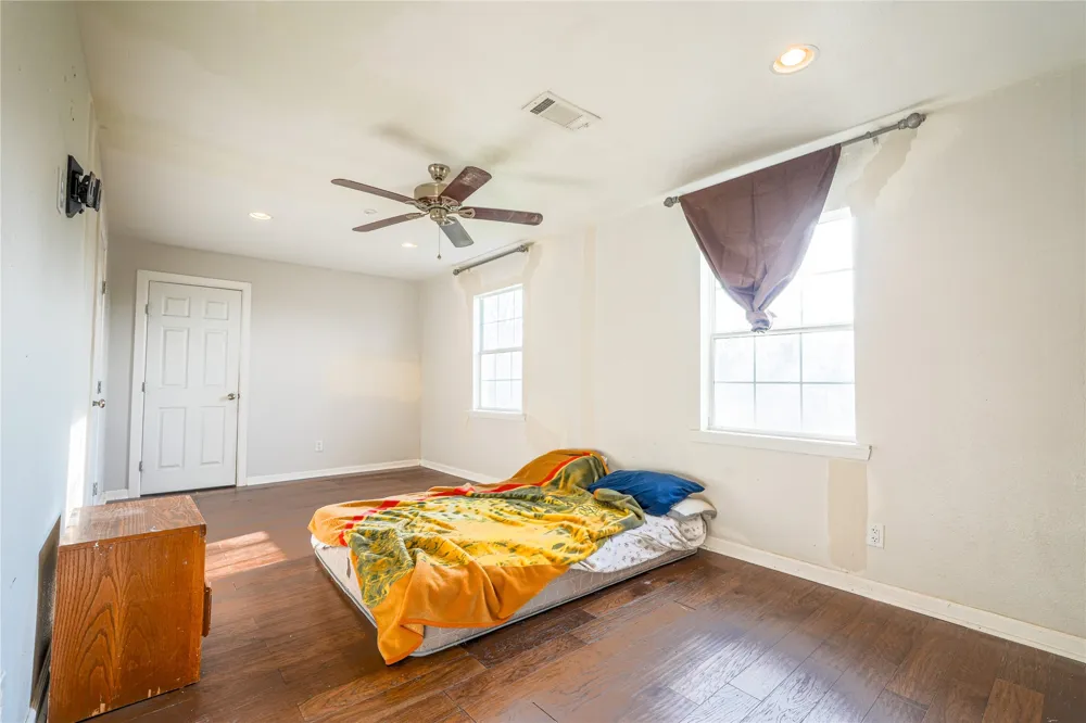 200 W Greenbriar Street Robinson, TX 76706