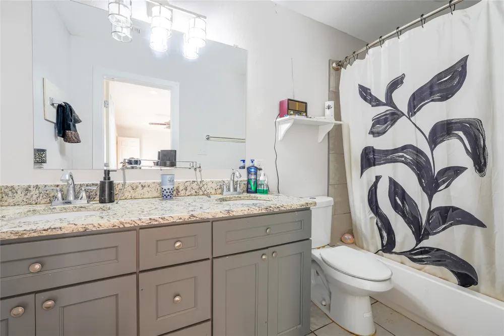 200 W Greenbriar Street Robinson, TX 76706