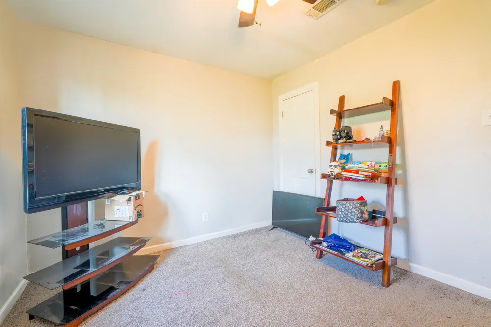 200 W Greenbriar Street Robinson, TX 76706