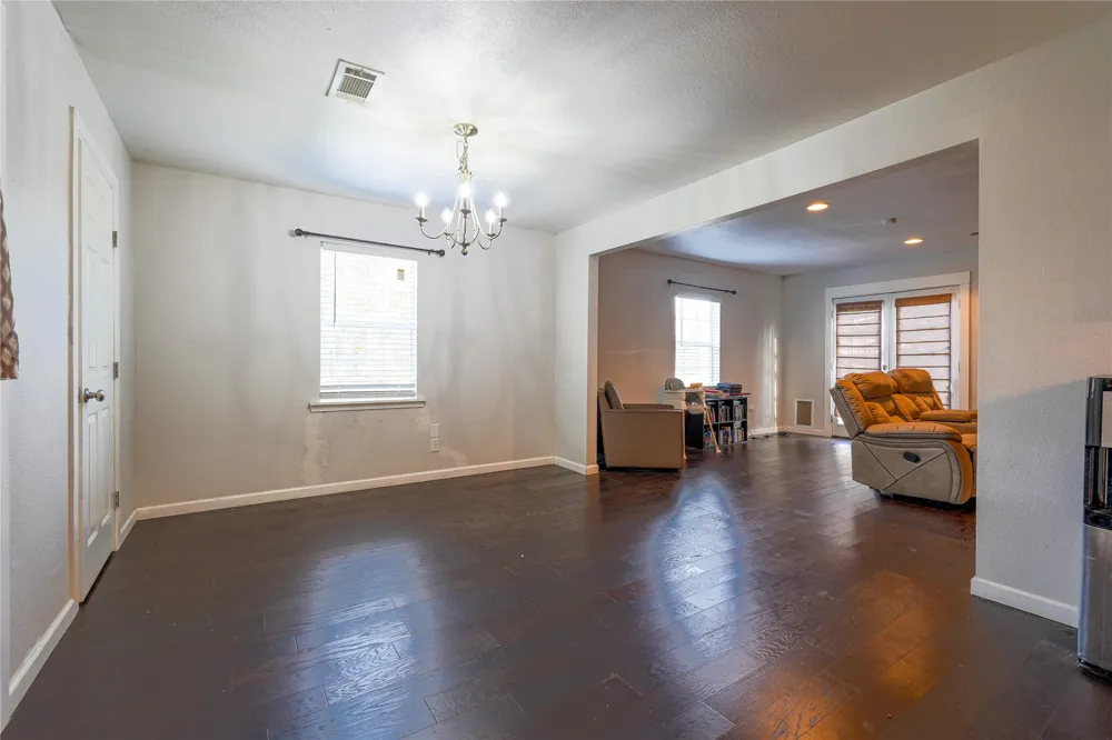 200 W Greenbriar Street Robinson, TX 76706