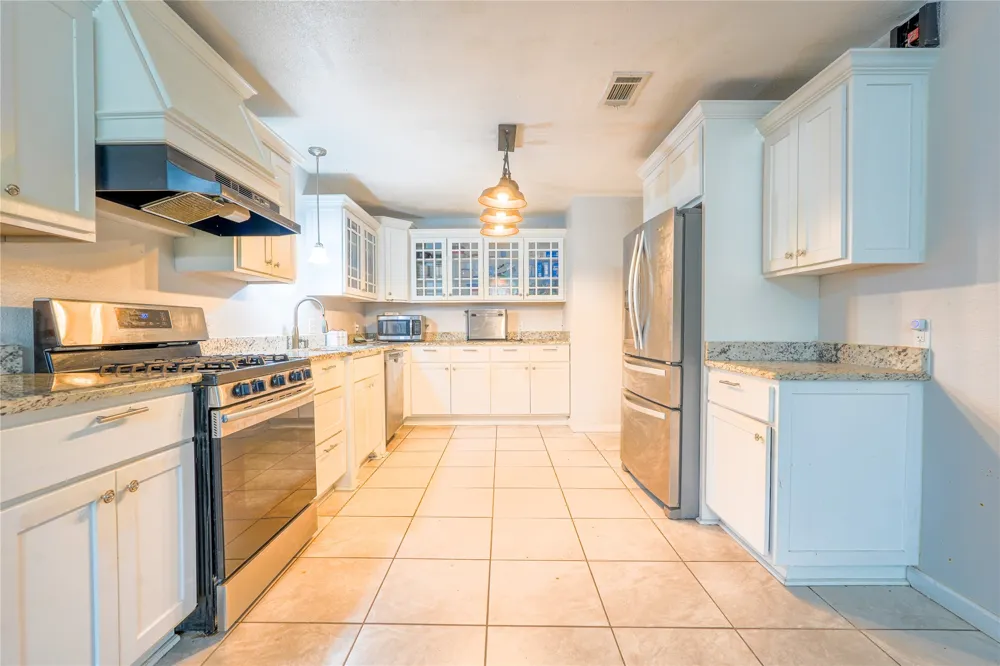 200 W Greenbriar Street Robinson, TX 76706