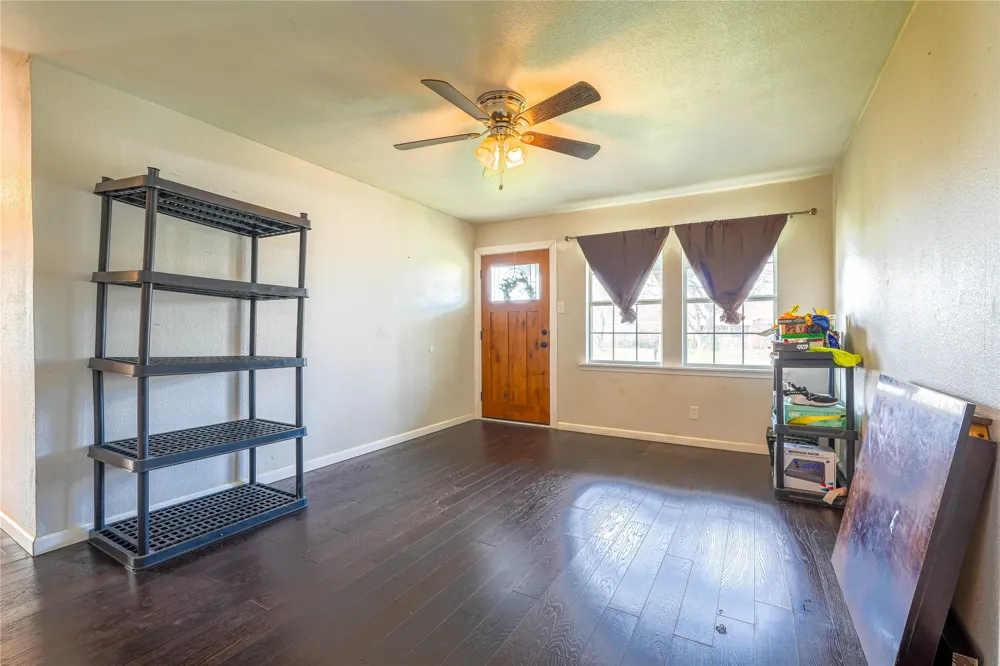 200 W Greenbriar Street Robinson, TX 76706