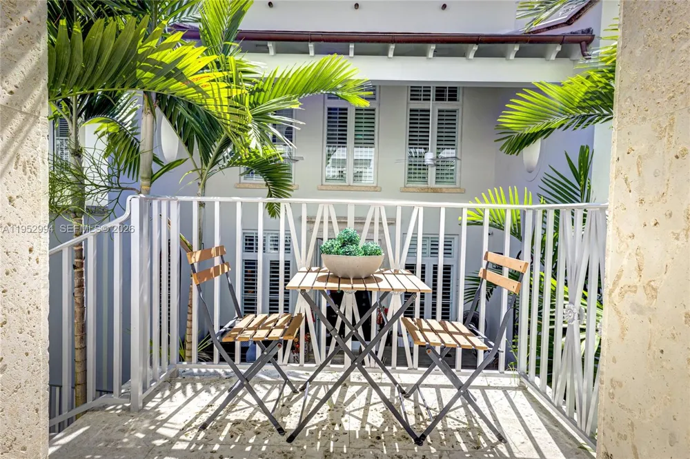 641 Almeria Ave Coral Gables, FL 33134