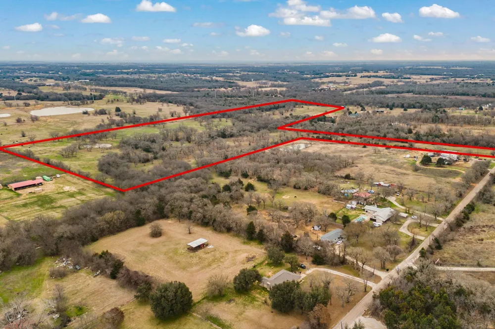 7461 County Road 1202 Cleburne, TX 76031