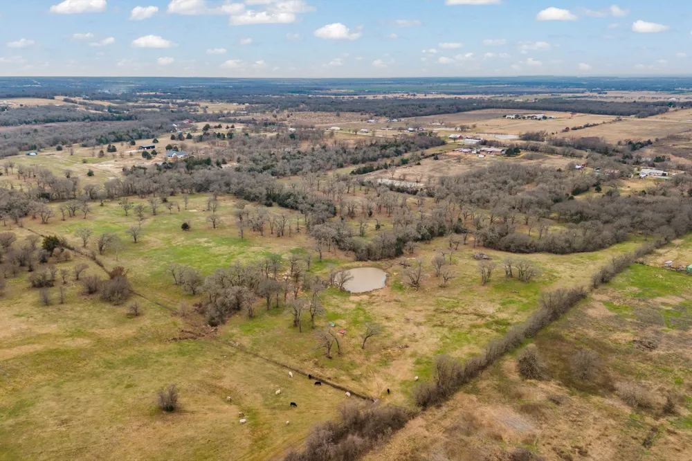 7461 County Road 1202 Cleburne, TX 76031