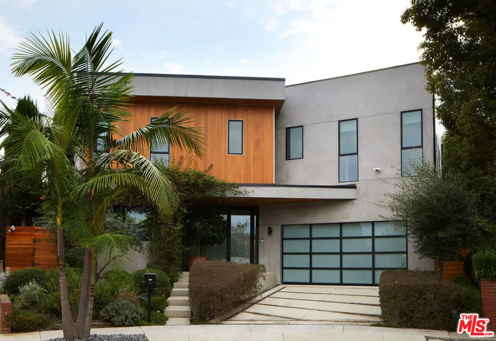 11928 Windward Avenue