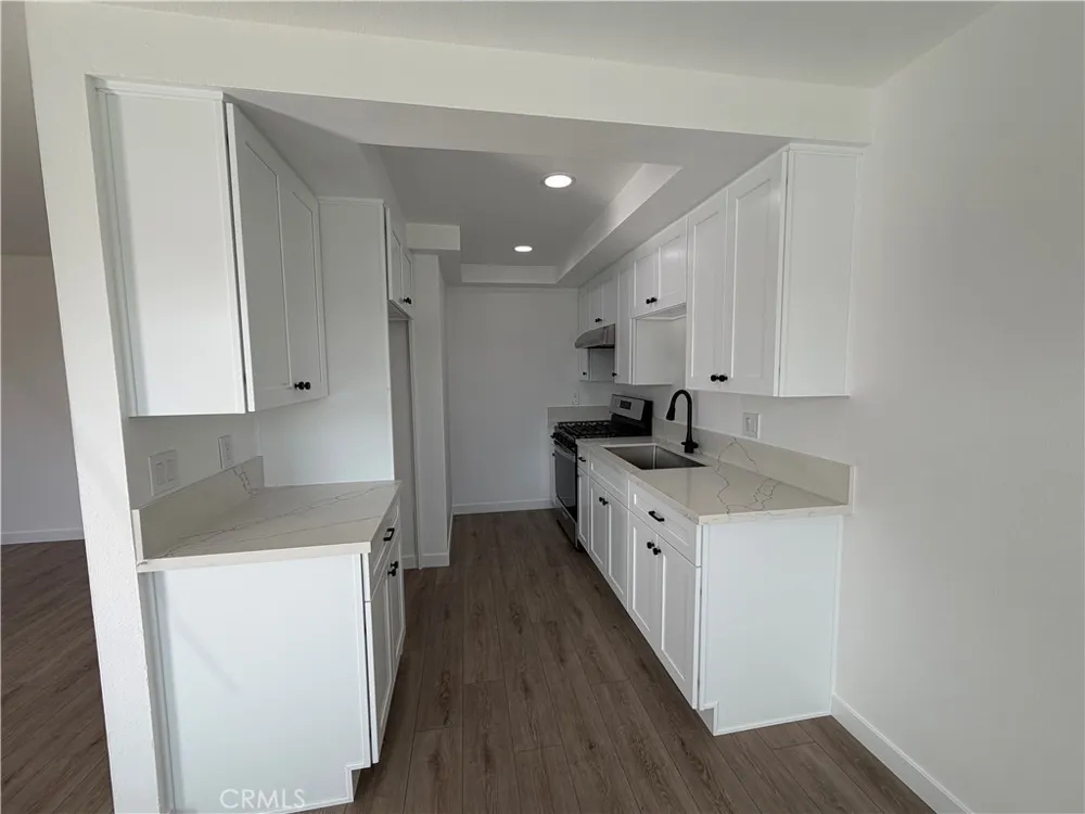 1400 W Warner Avenue #42