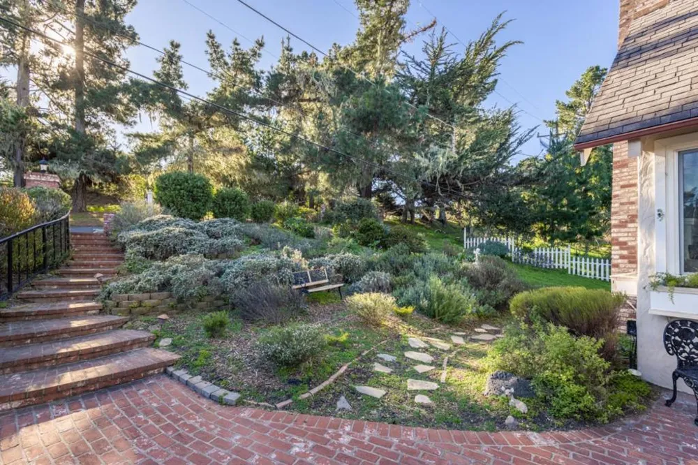 2962 Club Road Pebble Beach, CA 93953