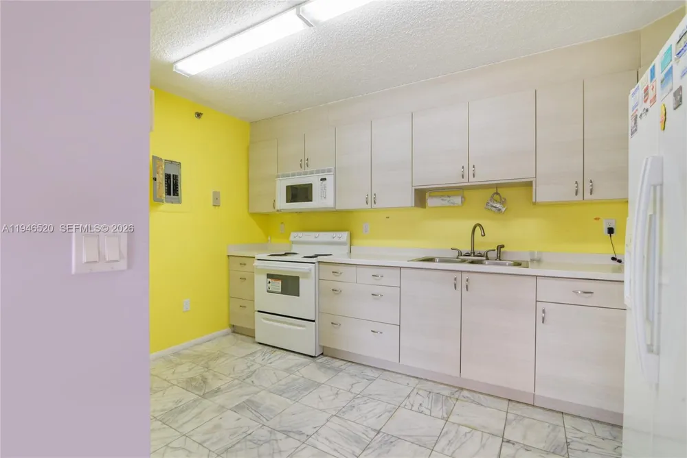 9341 Collins Ave #903 Surfside, FL 33154
