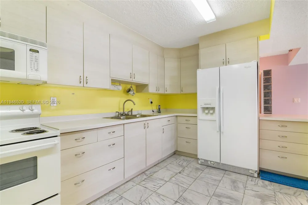 9341 Collins Ave #903 Surfside, FL 33154