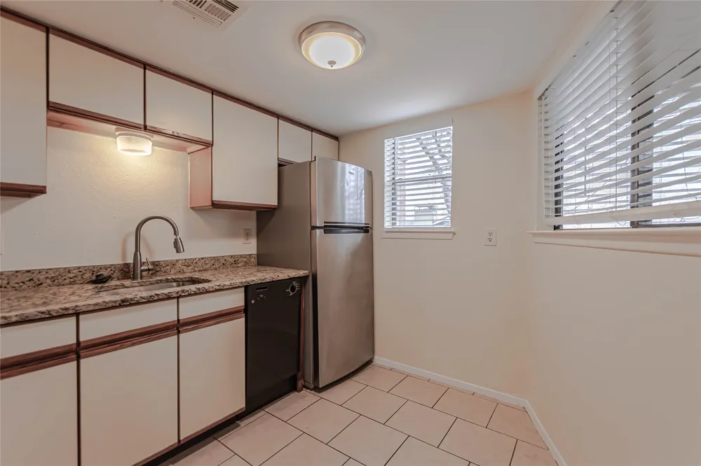 2500 Burleson Road #601 Austin, TX 78741