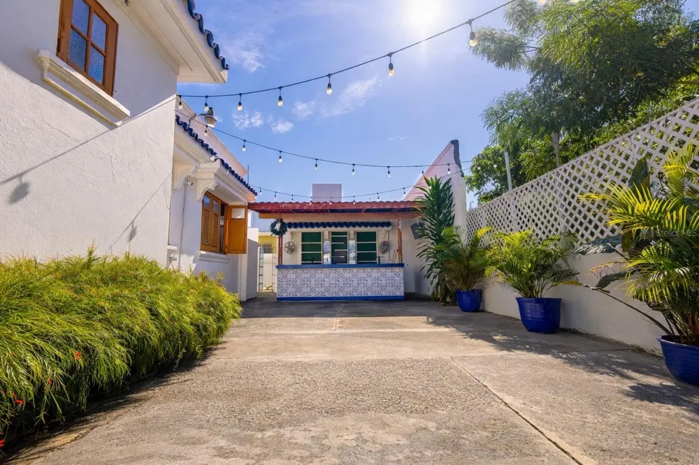 70 Calle DEL BOSQUE Mayaguez, PR 00680