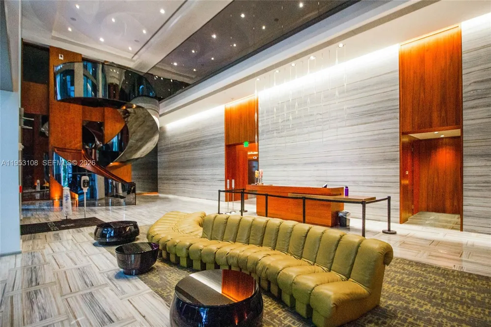 1300 Brickell Bay Dr #3302