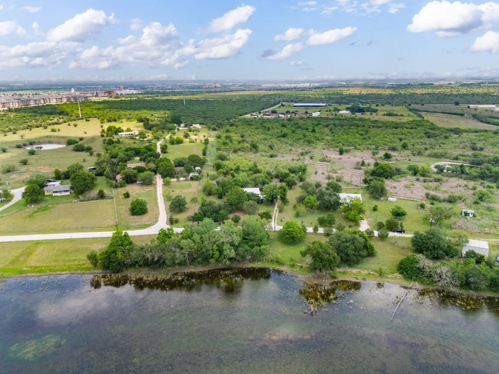 907 Horace Howard Drive San Marcos, TX 78666