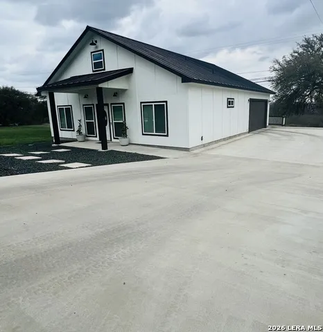 708 Taylor Dr Horseshoe Bay, TX 78657