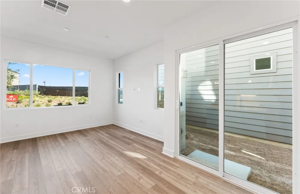 760 Gadwall Irvine, CA 92618