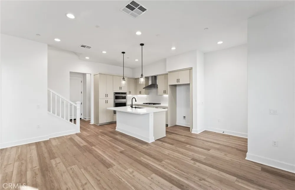 760 Gadwall Irvine, CA 92618
