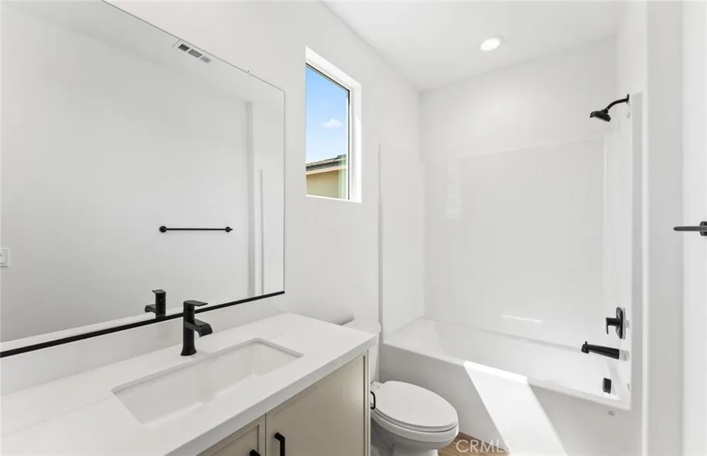 760 Gadwall Irvine, CA 92618