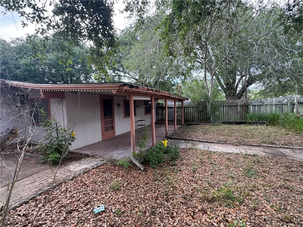 409 Taylor Falfurrias, TX 78355