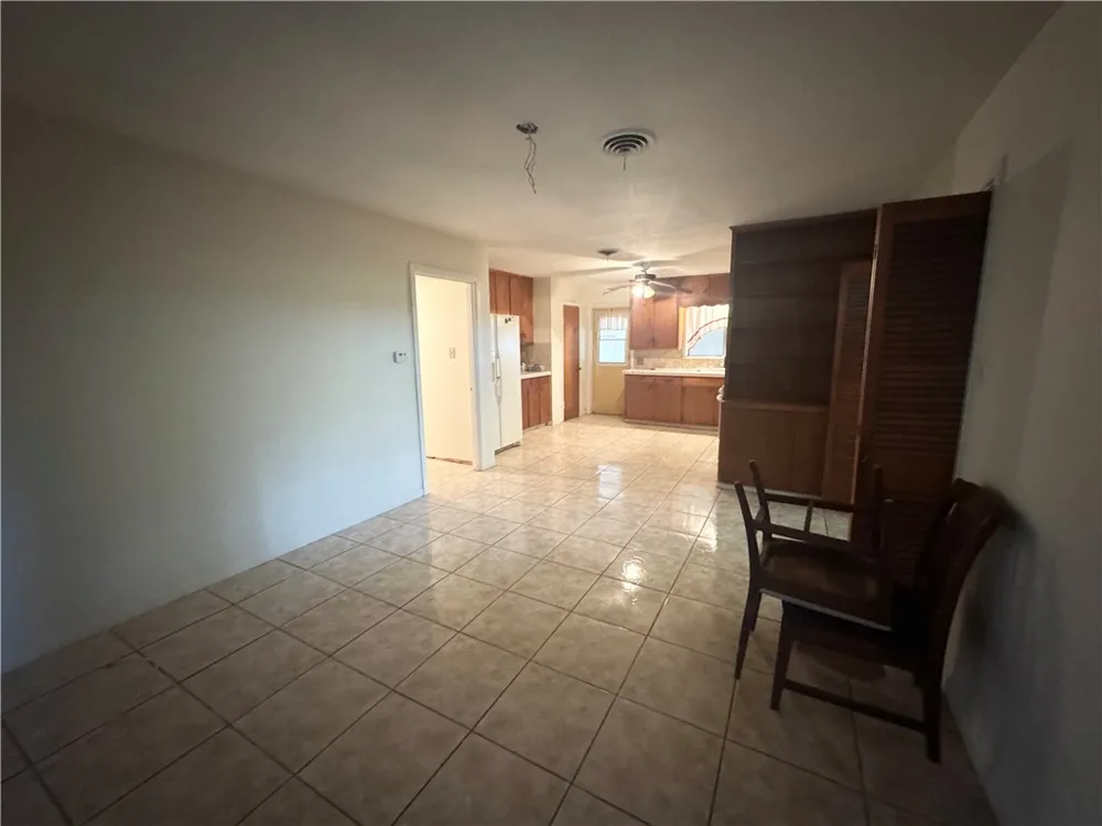 409 Taylor Falfurrias, TX 78355
