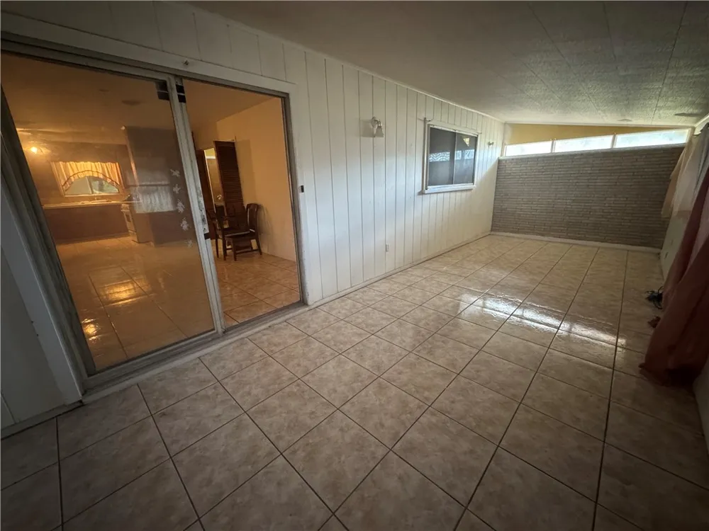 409 Taylor Falfurrias, TX 78355