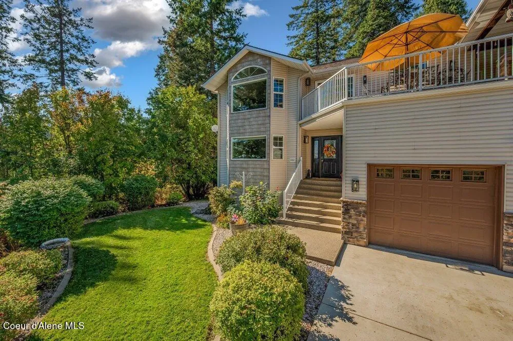 11413 Summit Loop Hauser, ID 83854