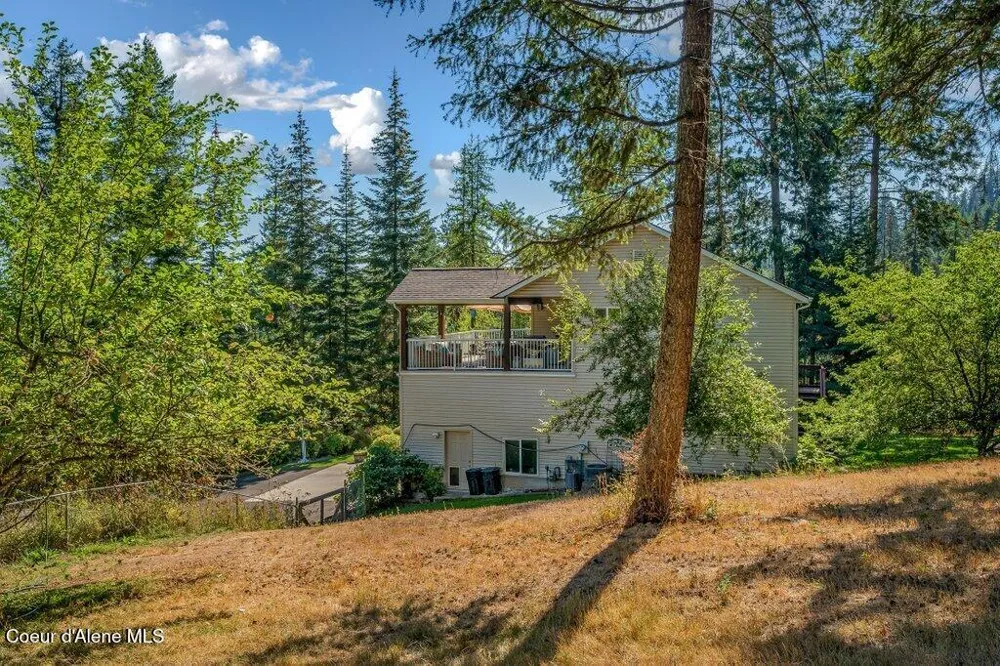 11413 Summit Loop Hauser, ID 83854