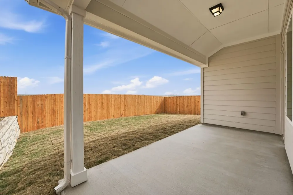 14110 Edna Maxine Walk Del Valle, TX 78617