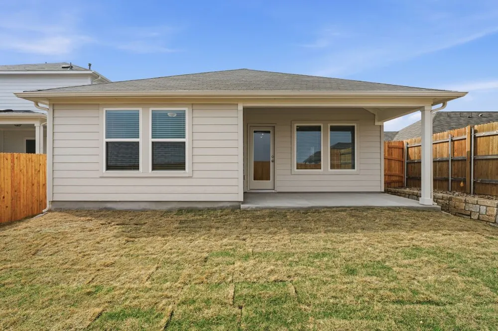 14110 Edna Maxine Walk Del Valle, TX 78617