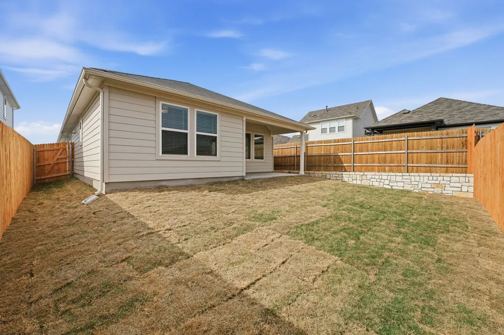 14110 Edna Maxine Walk Del Valle, TX 78617