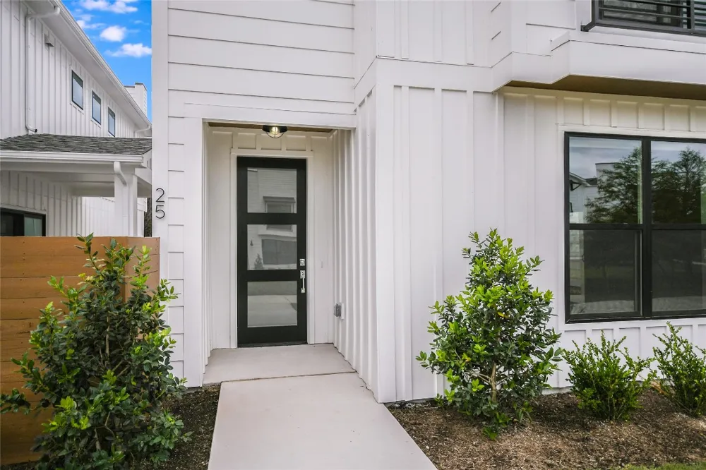 7601 Cooper Lane #25