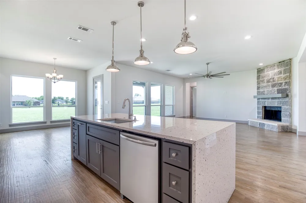 1333 Canyon Lake Road Wills Point, TX 75169