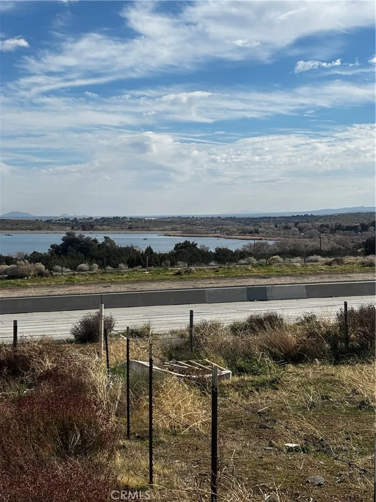 Avenue S4/Av Palmdale, CA 93551
