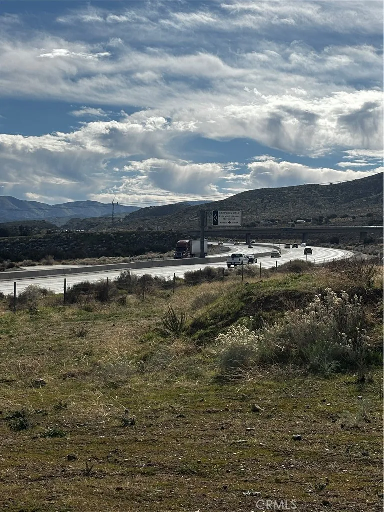 Avenue S4/Av Palmdale, CA 93551