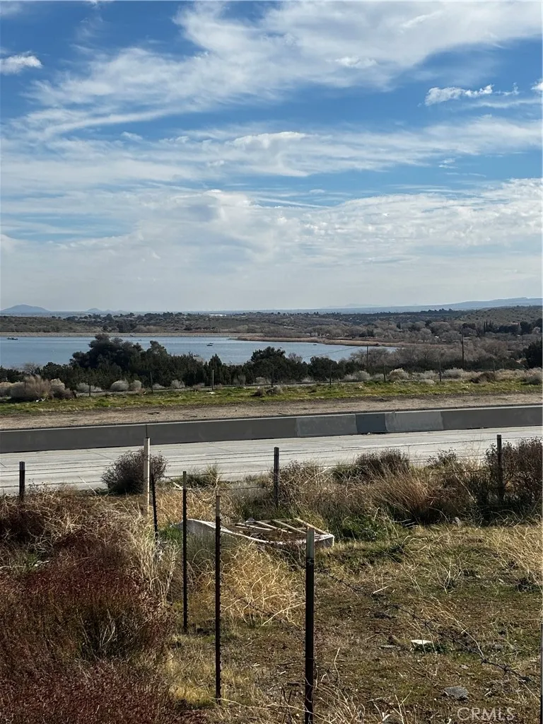 Avenue S4/Av Palmdale, CA 93551