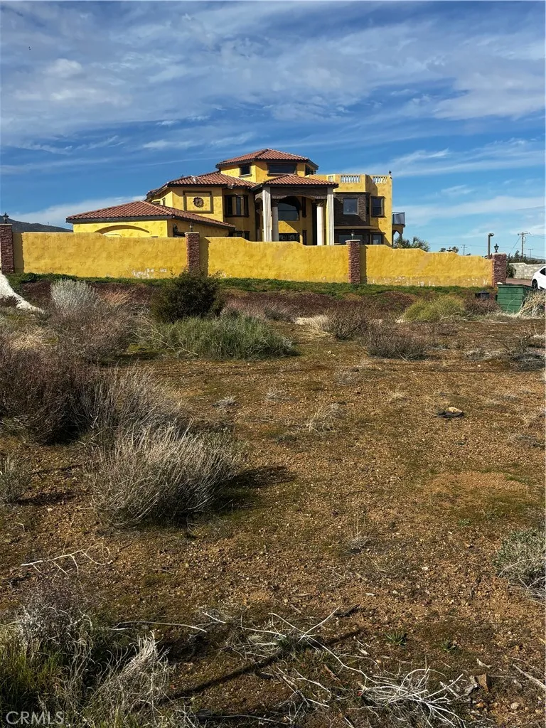 Avenue S4/Av Palmdale, CA 93551