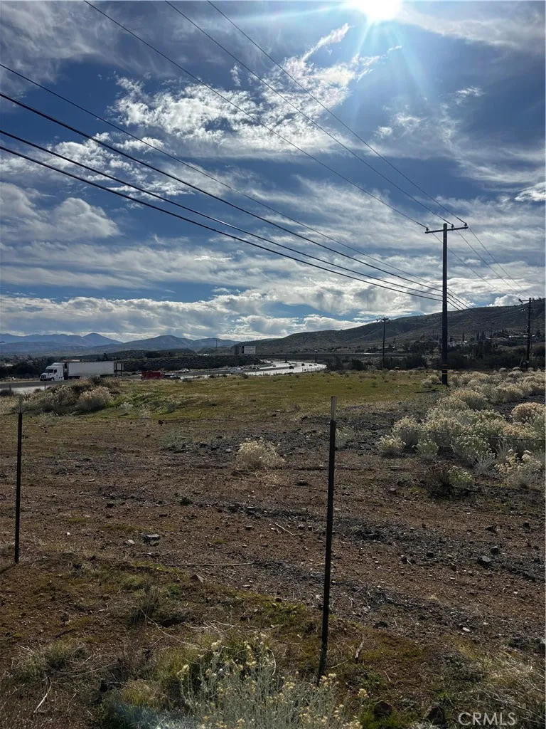 Avenue S4/Av Palmdale, CA 93551