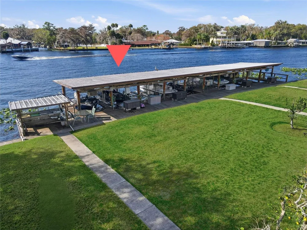 1640 JUNO TRAIL #204C Astor, FL 32102