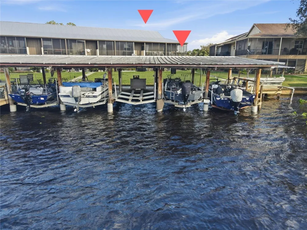 1640 JUNO TRAIL #204C Astor, FL 32102