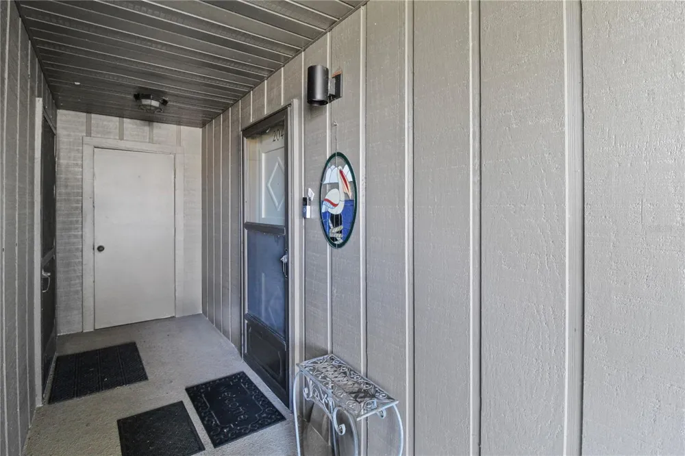 1640 JUNO TRAIL #204C Astor, FL 32102