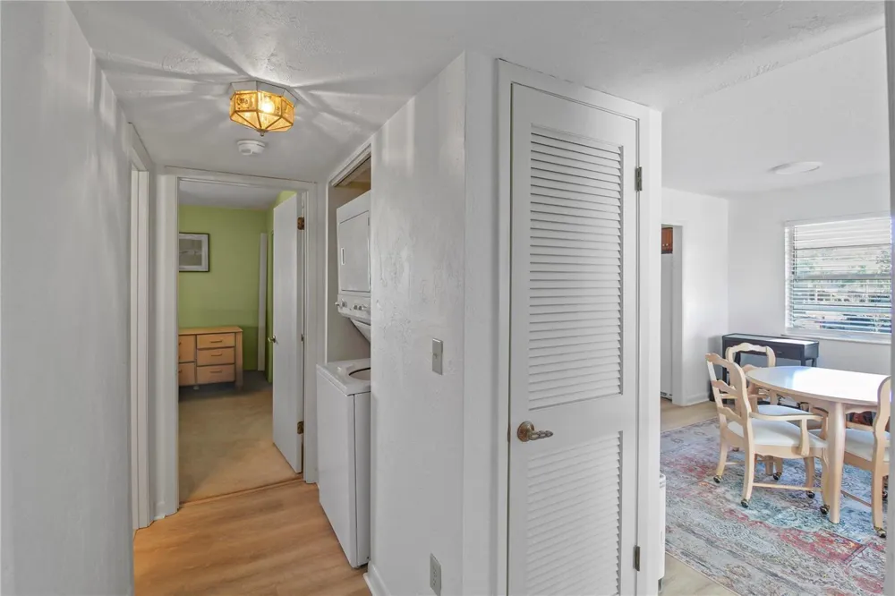 1640 JUNO TRAIL #204C Astor, FL 32102