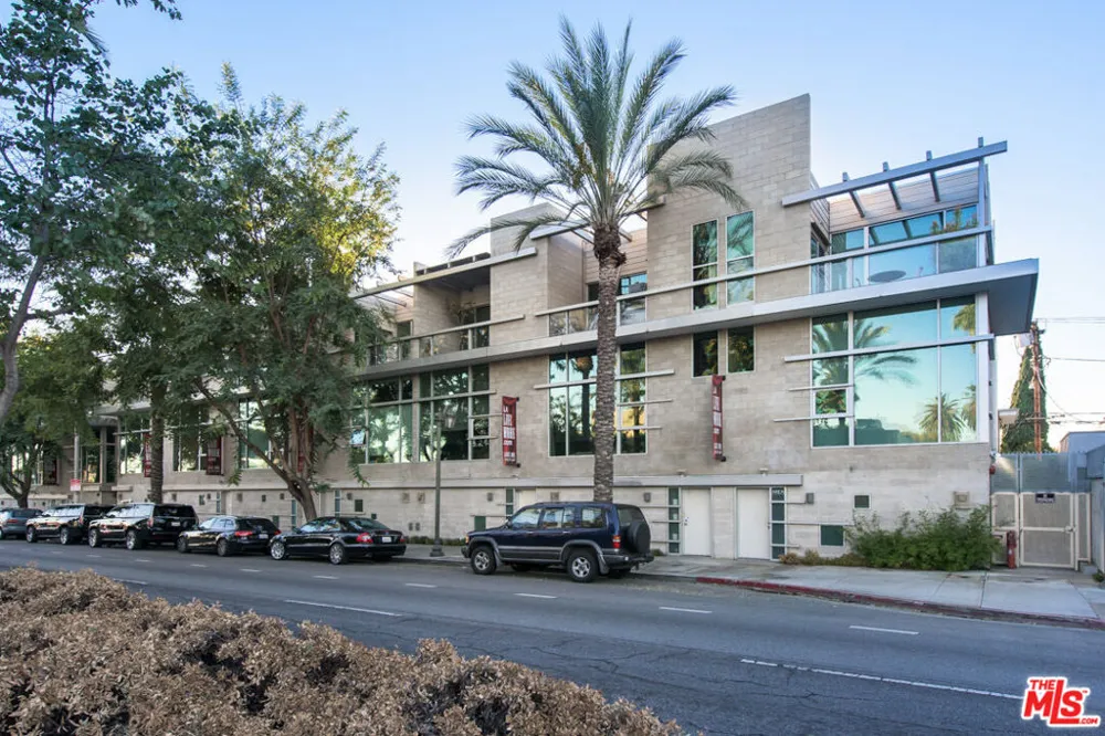 717 Highland Avenue #9