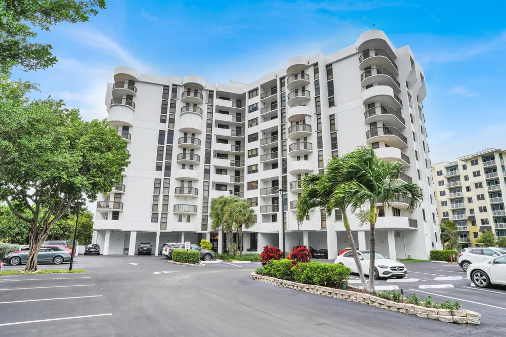 1361 S Ocean Boulevard #Phb9