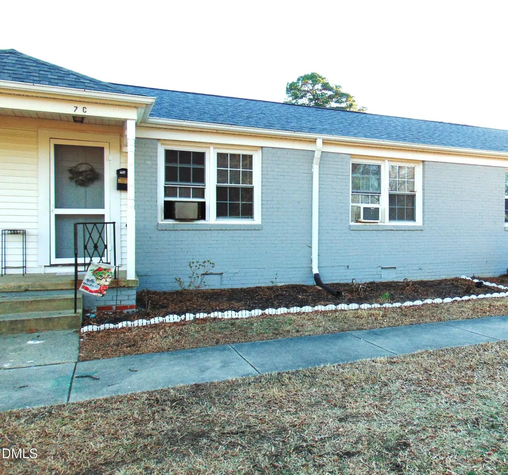 1400 Roslyn Drive #Unit 7c