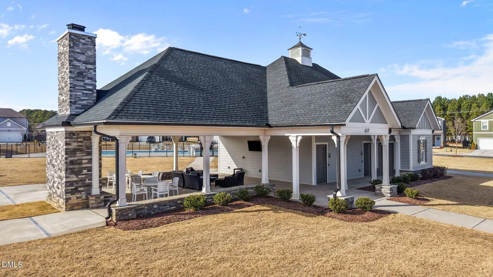 1572 Rhodes Pond Street Wendell, NC 27591