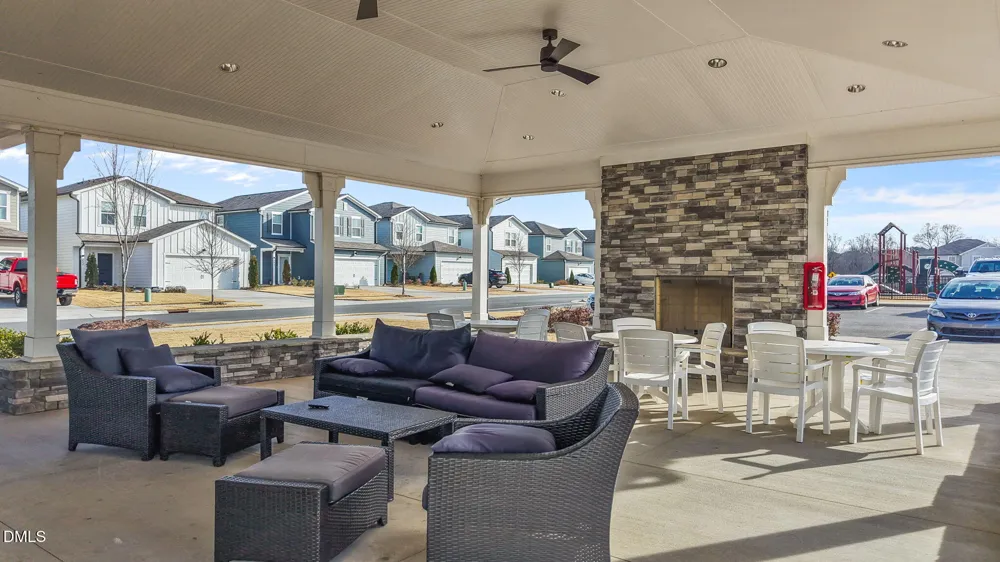 1572 Rhodes Pond Street Wendell, NC 27591