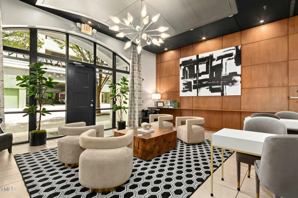 317 W Morgan Street #302