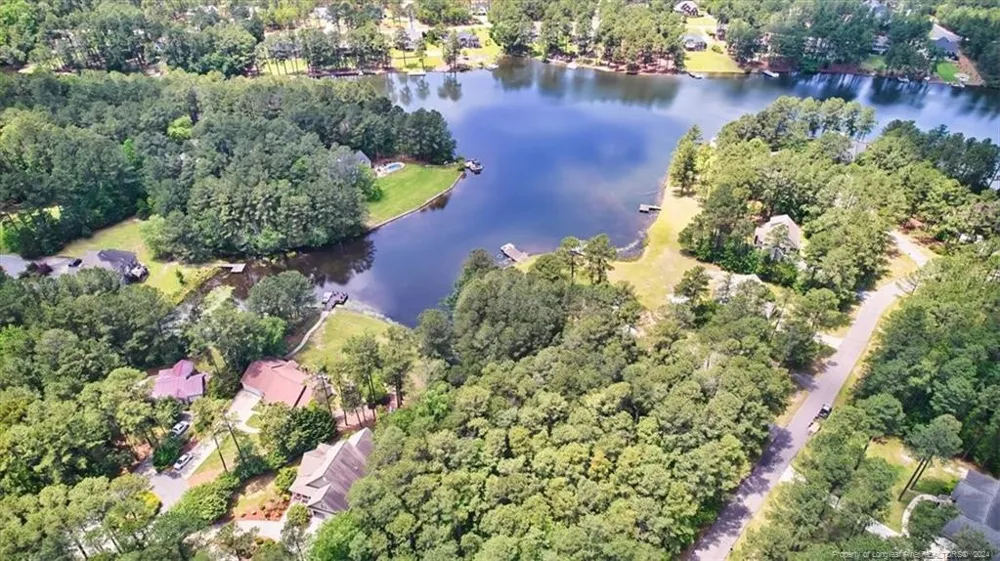 16 Lakeshore Wagram, NC 28396
